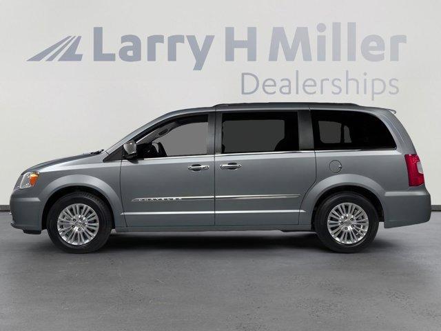 used 2014 Chrysler Town & Country car, priced at $9,712