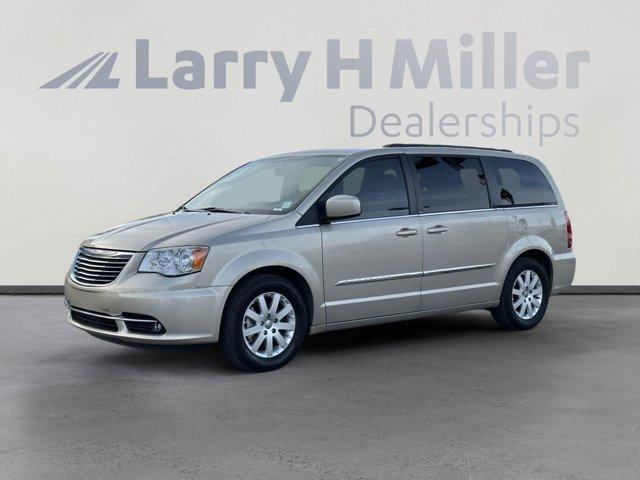 used 2014 Chrysler Town & Country car, priced at $9,824