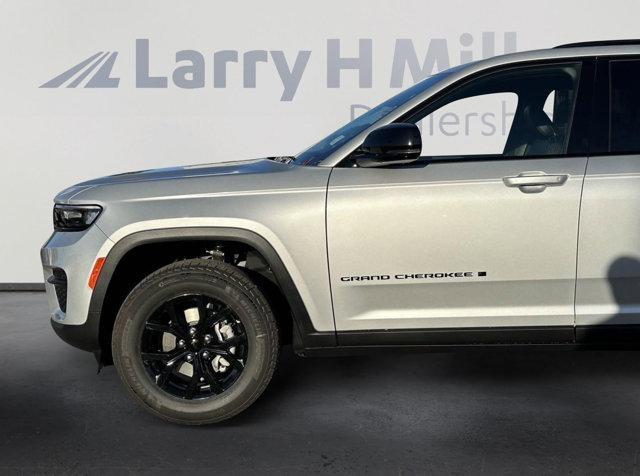 new 2025 Jeep Grand Cherokee car, priced at $44,800