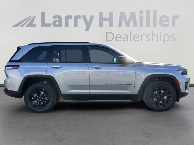 new 2025 Jeep Grand Cherokee car, priced at $44,800