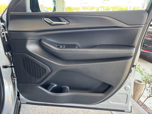 new 2025 Jeep Grand Cherokee L car, priced at $44,617