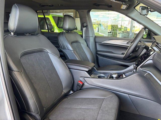 new 2025 Jeep Grand Cherokee L car, priced at $44,617