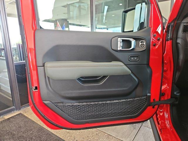 new 2025 Jeep Gladiator car, priced at $54,361