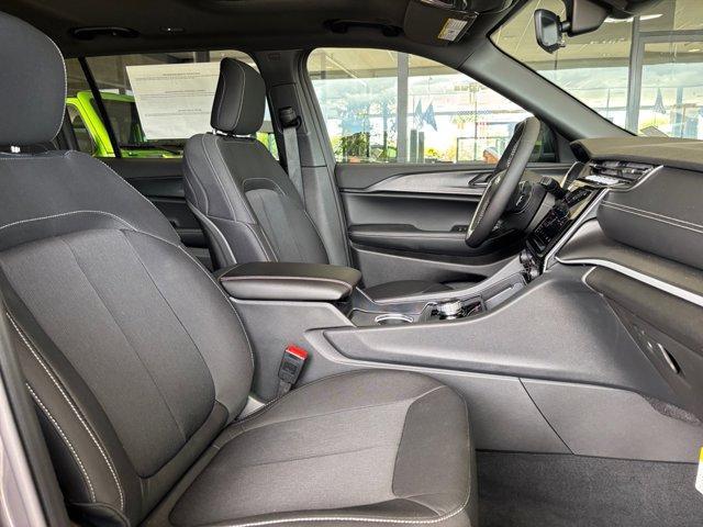 new 2025 Jeep Grand Cherokee L car, priced at $40,035