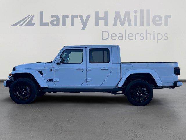 used 2022 Jeep Gladiator car, priced at $39,294