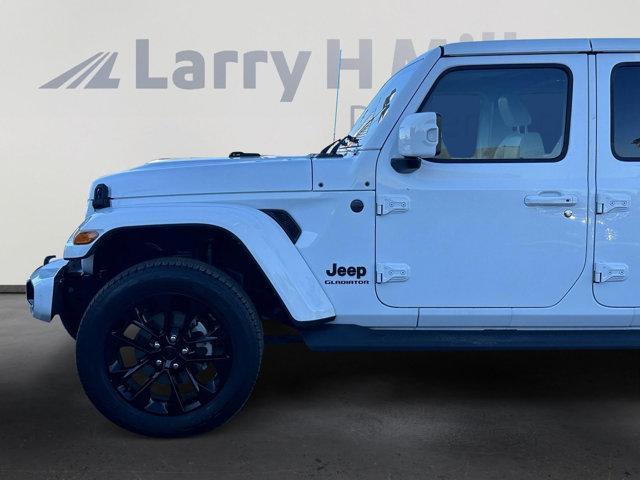 used 2022 Jeep Gladiator car, priced at $39,294