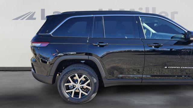 new 2025 Jeep Grand Cherokee car, priced at $48,355