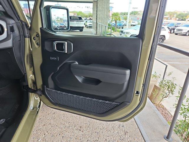 new 2025 Jeep Gladiator car, priced at $38,155