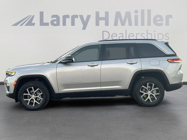 new 2025 Jeep Grand Cherokee car, priced at $45,959