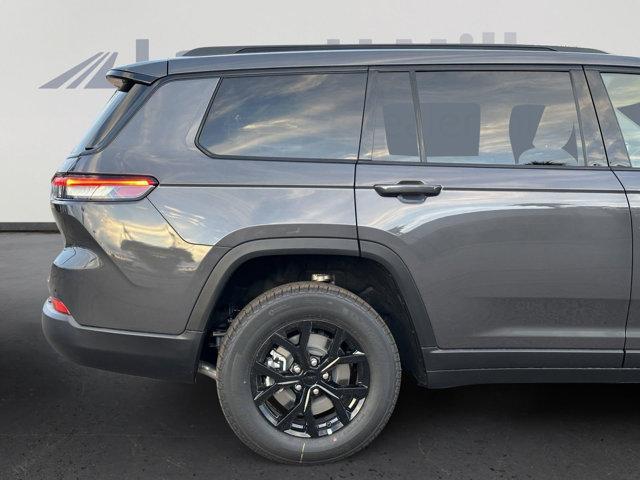 new 2025 Jeep Grand Cherokee L car, priced at $41,800