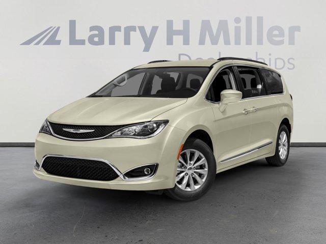 used 2017 Chrysler Pacifica car, priced at $18,477