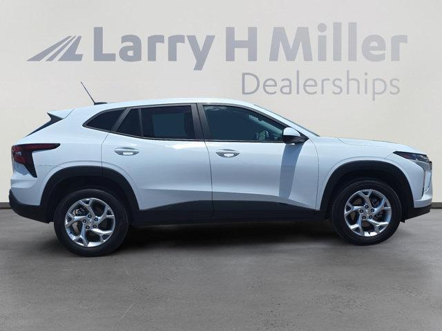 used 2024 Chevrolet Trax car, priced at $21,929