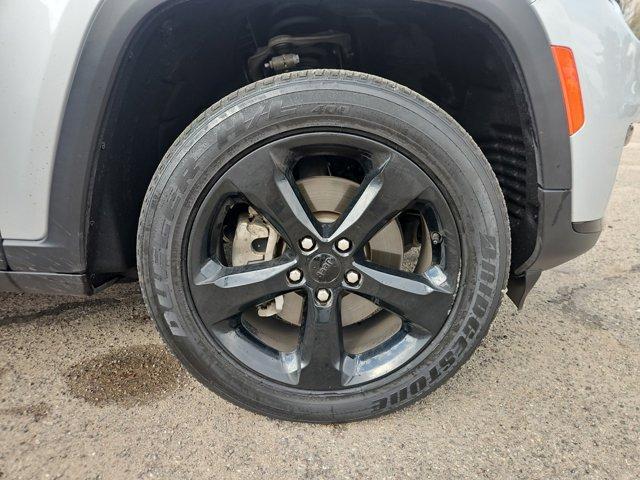 used 2022 Jeep Grand Cherokee L car, priced at $28,404