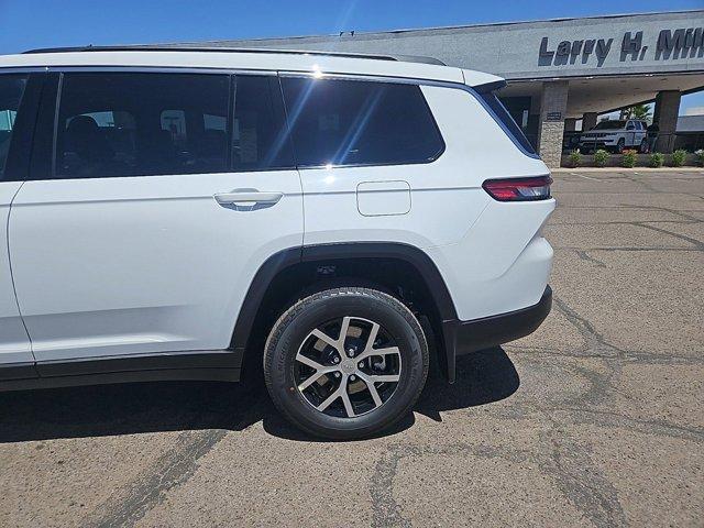 new 2024 Jeep Grand Cherokee L car, priced at $45,119