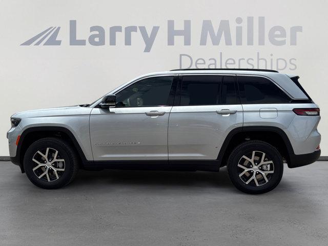 new 2025 Jeep Grand Cherokee car, priced at $45,212