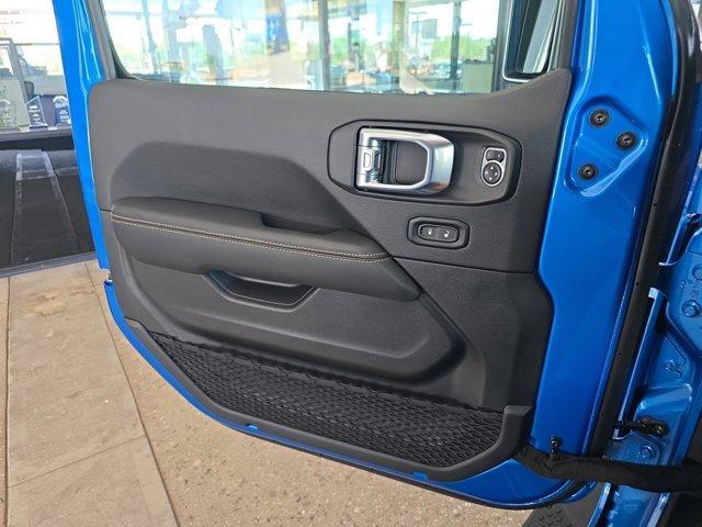 new 2025 Jeep Wrangler car, priced at $53,556