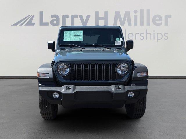new 2025 Jeep Wrangler car, priced at $46,502