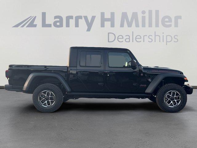 new 2025 Jeep Gladiator car, priced at $55,560