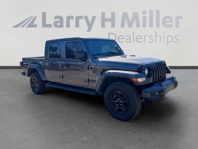 used 2022 Jeep Gladiator car, priced at $28,156