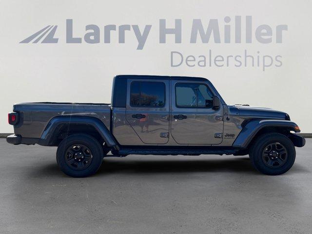 used 2022 Jeep Gladiator car, priced at $28,156