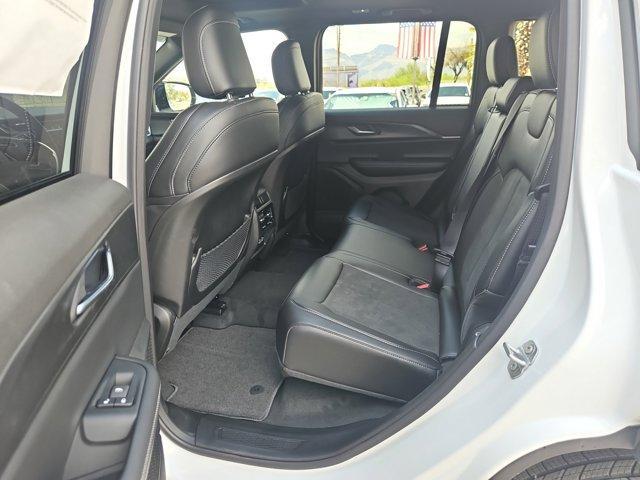 new 2025 Jeep Grand Cherokee car, priced at $37,753