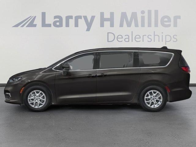 used 2023 Chrysler Pacifica car, priced at $25,685