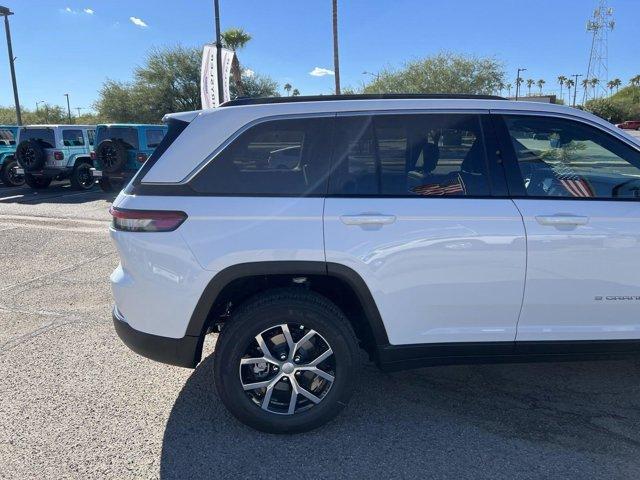 new 2025 Jeep Grand Cherokee car, priced at $45,423