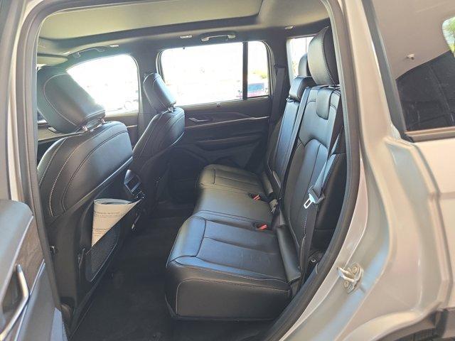 new 2025 Jeep Grand Cherokee car, priced at $37,180