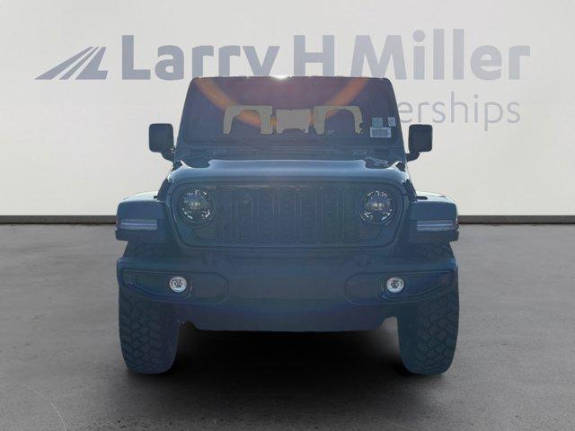 new 2025 Jeep Gladiator car, priced at $43,732