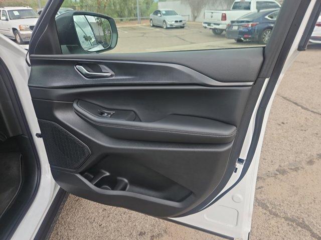 new 2025 Jeep Grand Cherokee car, priced at $38,211