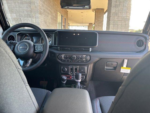 new 2025 Jeep Wrangler car, priced at $46,514