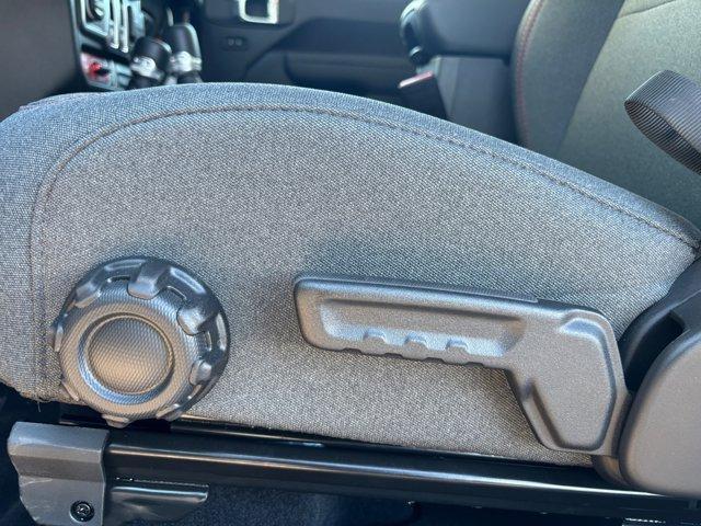 new 2025 Jeep Wrangler car, priced at $46,514