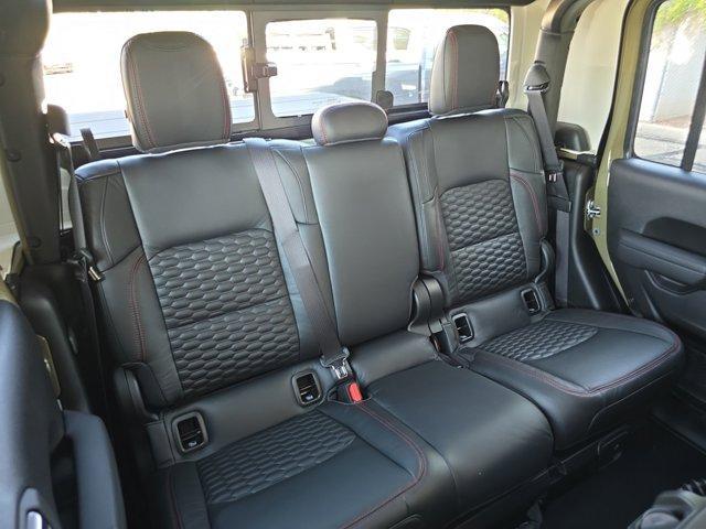 new 2025 Jeep Gladiator car, priced at $55,550