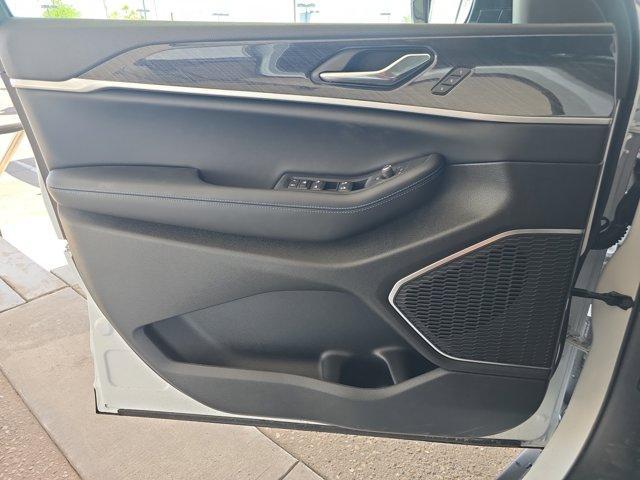 new 2025 Jeep Grand Cherokee 4xe car, priced at $66,340