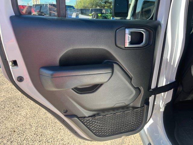 used 2023 Jeep Gladiator car, priced at $38,032