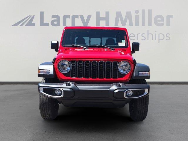 new 2025 Jeep Gladiator car, priced at $37,587