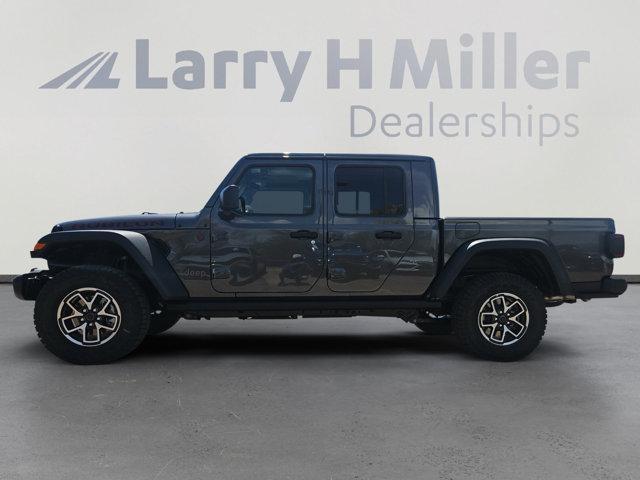 new 2025 Jeep Gladiator car, priced at $49,100