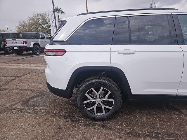 new 2024 Jeep Grand Cherokee car, priced at $51,352