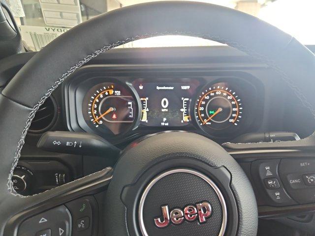 new 2025 Jeep Gladiator car, priced at $55,555