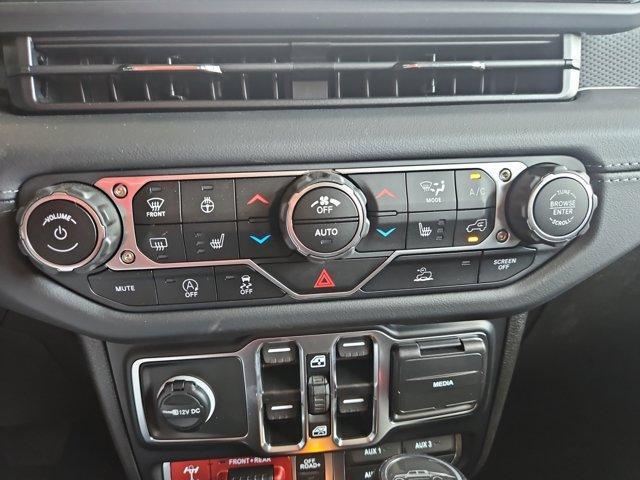 new 2025 Jeep Gladiator car, priced at $55,555