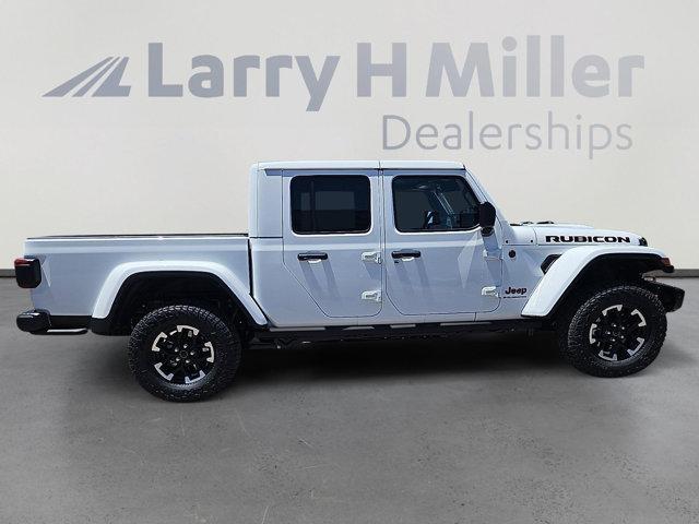 new 2024 Jeep Gladiator car, priced at $58,499