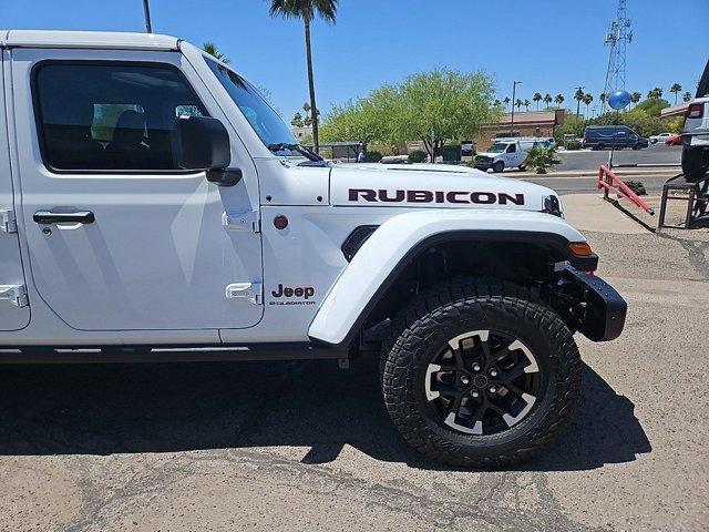 new 2024 Jeep Gladiator car, priced at $58,499