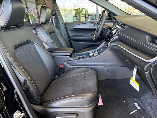 new 2025 Jeep Grand Cherokee L car, priced at $40,325
