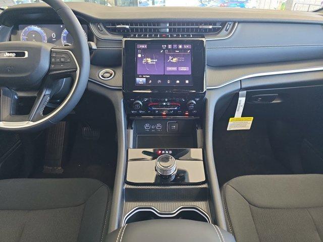 new 2025 Jeep Grand Cherokee car, priced at $39,567