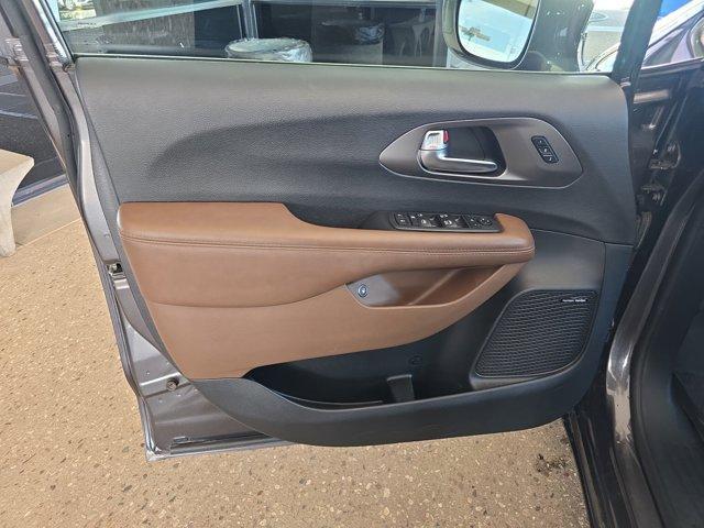 used 2019 Chrysler Pacifica Hybrid car, priced at $14,357