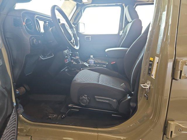 new 2025 Jeep Gladiator car, priced at $50,485
