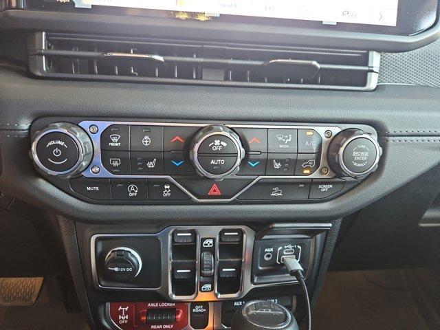 new 2025 Jeep Gladiator car, priced at $50,485