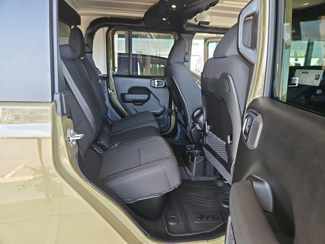 new 2025 Jeep Gladiator car, priced at $50,485