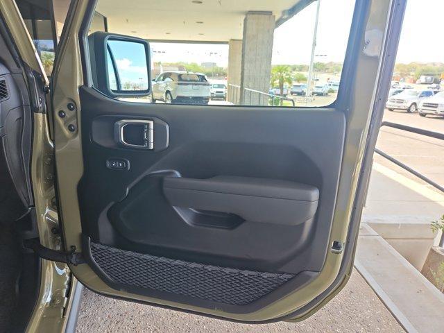 new 2025 Jeep Gladiator car, priced at $50,485