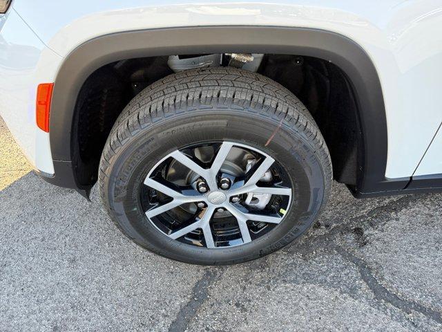 new 2025 Jeep Grand Cherokee L car, priced at $46,372